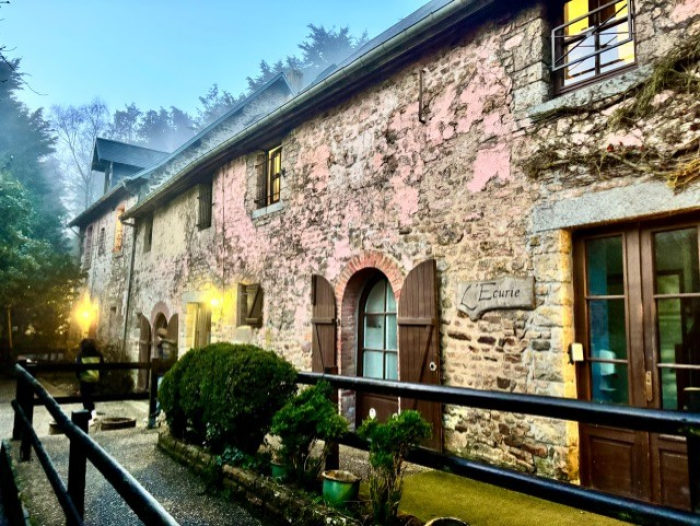 Ecole du Luat Chateau Accommodation
