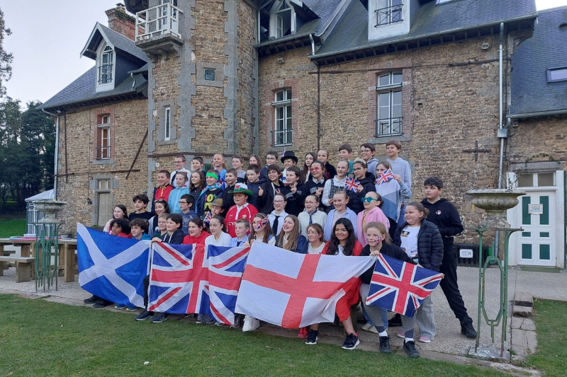 English Manor Group Picture